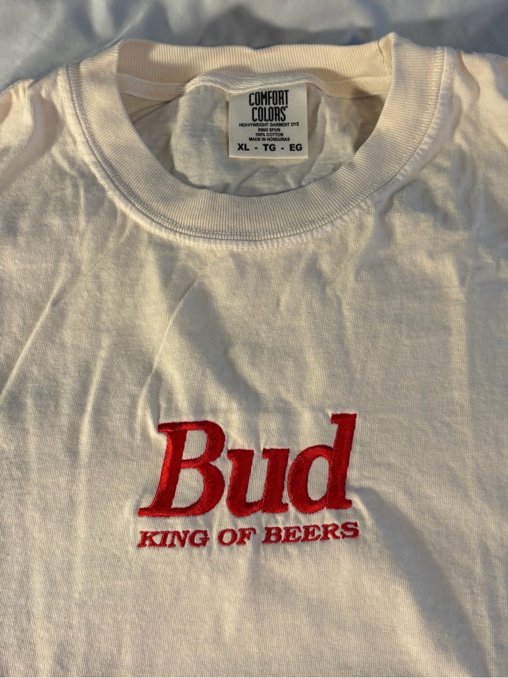Bud King of Beers Embroidered Tee Shirt. Size XL. NEW
